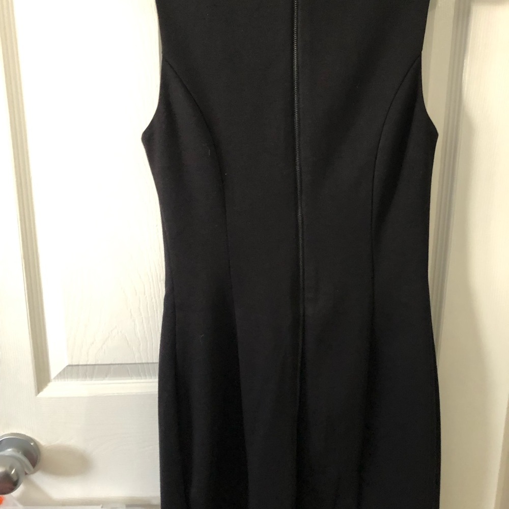 Dress - Picture 4 of 4